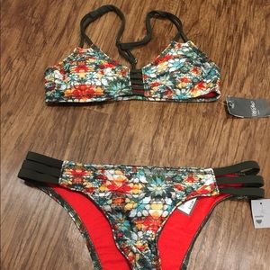 ❤️Green flower bathing suit Small and mediums